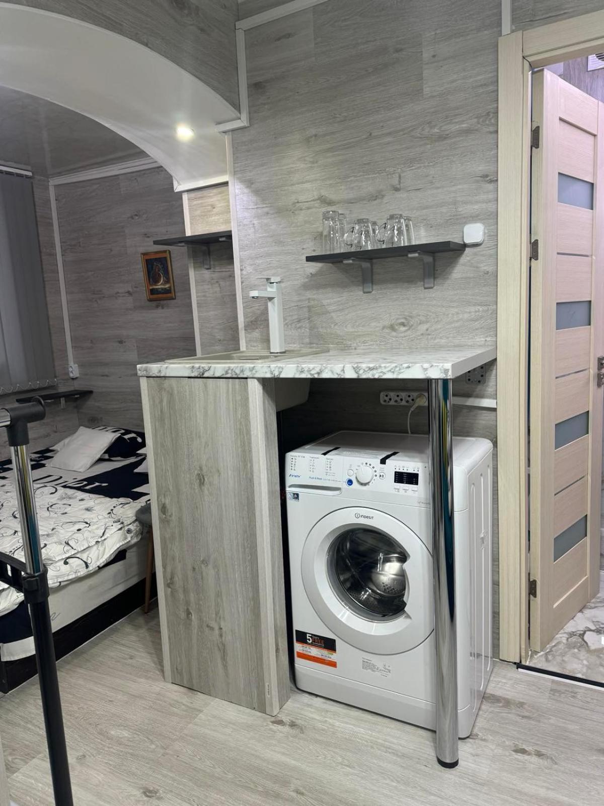 Cozy Good Apartment 基希讷乌 外观 照片